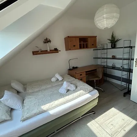 Golden On The 3rd Floor Apartament